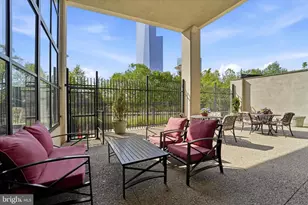 2429 Locust St, Philadelphia, PA 19103 - Photo 21