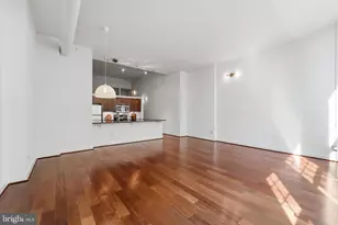 2429 Locust St, Philadelphia, PA 19103 - Photo 5