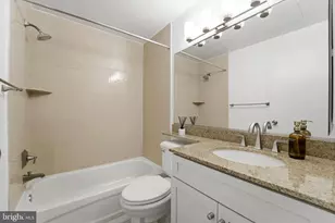 2429 Locust St, Philadelphia, PA 19103 - Photo 19