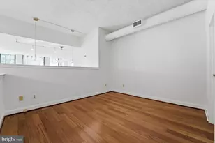 2429 Locust St, Philadelphia, PA 19103 - Photo 13