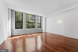 2429 Locust St, Philadelphia, PA 19103 - Photo 3