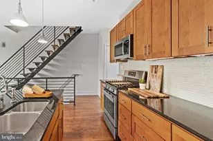 1135 Crease St, Philadelphia, PA 19125 - Photo 5