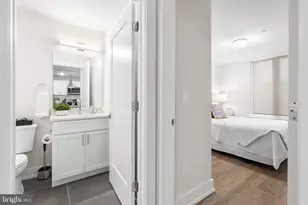 214 Vine St, Philadelphia, PA 19106 - Photo 17