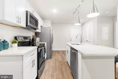 214 Vine Street #604, Philadelphia, PA 19106 - Photo 9