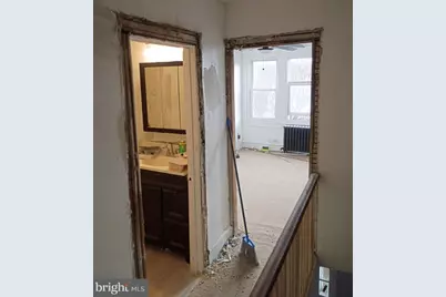 427 E Sharpnack Street, Philadelphia, PA 19119 - Photo 15