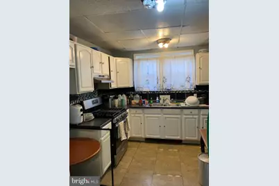 427 E Sharpnack Street, Philadelphia, PA 19119 - Photo 9