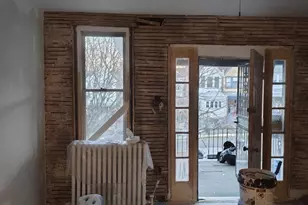 427 E Sharpnack St, Philadelphia, PA 19119 - Photo 3