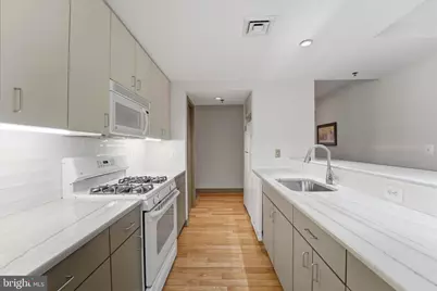 6614 Germantown Avenue #2C, Philadelphia, PA 19119 - Photo 11