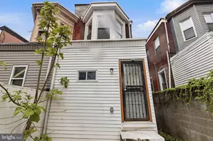 1109 W Silver St, Philadelphia, PA 19133 - Photo 29