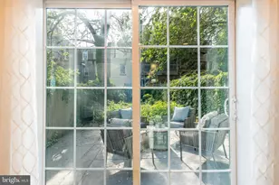 870 N 19th St, Philadelphia, PA 19130 - Photo 15