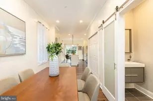 870 N 19th St, Philadelphia, PA 19130 - Photo 9