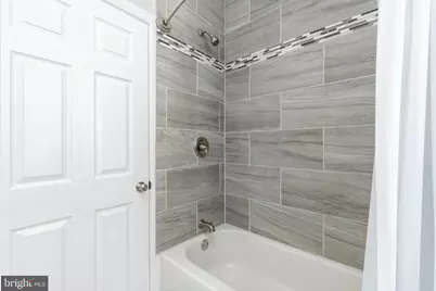 870 N 19th Street, Philadelphia, PA 19130 - Photo 29