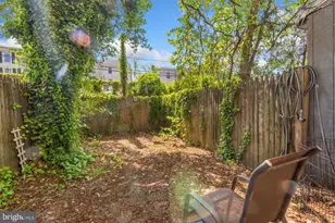 139 Davis St, Philadelphia, PA 19127 - Photo 9