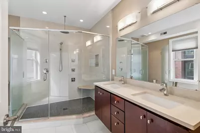 811 S 20th Street #B, Philadelphia, PA 19146 - Photo 15