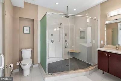 811 S 20th Street #B, Philadelphia, PA 19146 - Photo 17