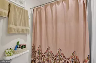 258 S 9th St, Philadelphia, PA 19107 - Photo 9