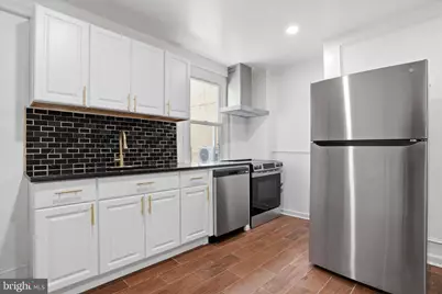 252 E Girard Avenue, Philadelphia, PA 19125 - Photo 1