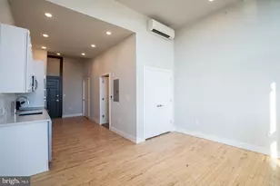 1300 S 19th St, Philadelphia, PA 19146 - Photo 3