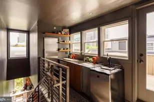 136 N 22nd St, Philadelphia, PA 19103 - Photo 19