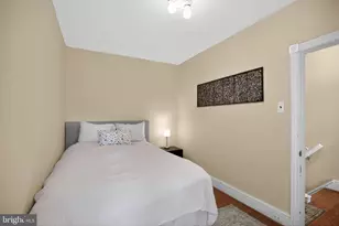 132 E Hartwell Ln, Philadelphia, PA 19118 - Photo 17