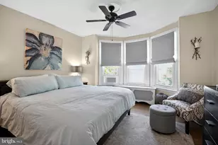 132 E Hartwell Ln, Philadelphia, PA 19118 - Photo 15