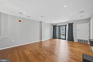 2 Leverington Ave, Philadelphia, PA 19127 - Photo 5