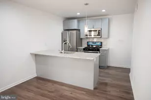 2227 E Cumberland St, Philadelphia, PA 19125 - Photo 11