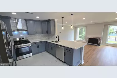 5026 N Convent Lane #J, Philadelphia, PA 19114 - Photo 9