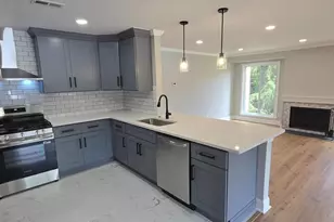 5026 N Convent Ln, Philadelphia, PA 19114 - Photo 9