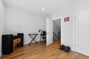 1923 S 6th St, Philadelphia, PA 19148 - Photo 13