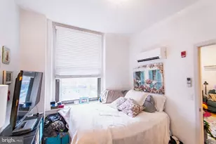 427 Monroe St, Philadelphia, PA 19146 - Photo 3
