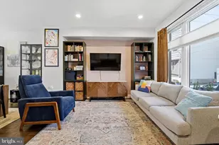 1337 S Opal St, Philadelphia, PA 19146 - Photo 3