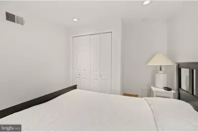 1913 Carpenter Street, Philadelphia, PA 19146 - Photo 25