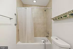 1913 Carpenter St, Philadelphia, PA 19146 - Photo 27