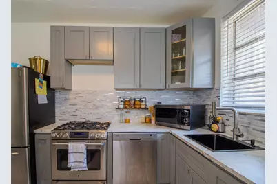 2015 S Opal Street, Philadelphia, PA 19145 - Photo 9