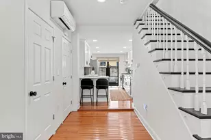 1031 Emily St, Philadelphia, PA 19148 - Photo 9