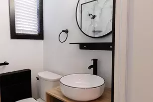 1008 N 5th St, Philadelphia, PA 19123 - Photo 11