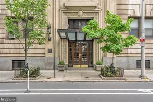 250 S 13th St, Philadelphia, PA 19107 - Photo 3