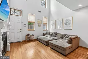 605 Pine St, Philadelphia, PA 19106 - Photo 3
