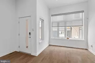 418 Wallace St, Philadelphia, PA 19123 - Photo 3