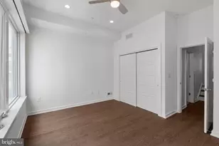 418 Wallace St, Philadelphia, PA 19123 - Photo 13