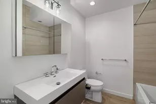 418 Wallace St, Philadelphia, PA 19123 - Photo 15