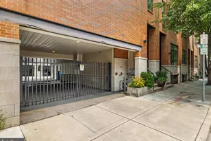418 Wallace St, Philadelphia, PA 19123 - Photo 31