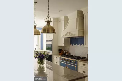 871 N 26th Street, Philadelphia, PA 19130 - Photo 19