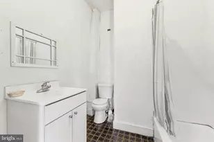 2203 Spruce St, Philadelphia, PA 19103 - Photo 13