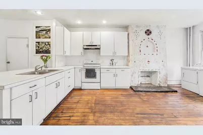 2203 Spruce Street, Philadelphia, PA 19103 - Photo 5