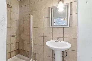 2338 W Hagert St, Philadelphia, PA 19132 - Photo 9