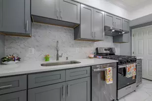 2620 Bonaffon St, Philadelphia, PA 19142 - Photo 11