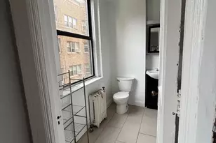 1324 Locust St, Philadelphia, PA 19107 - Photo 5