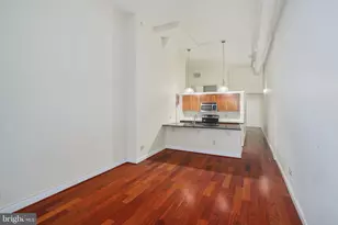 2429 Locust St, Philadelphia, PA 19103 - Photo 3